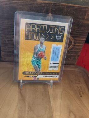 2023-24 NBA Hoops Brandon Miller Arriving Now Rookie Card Hornets